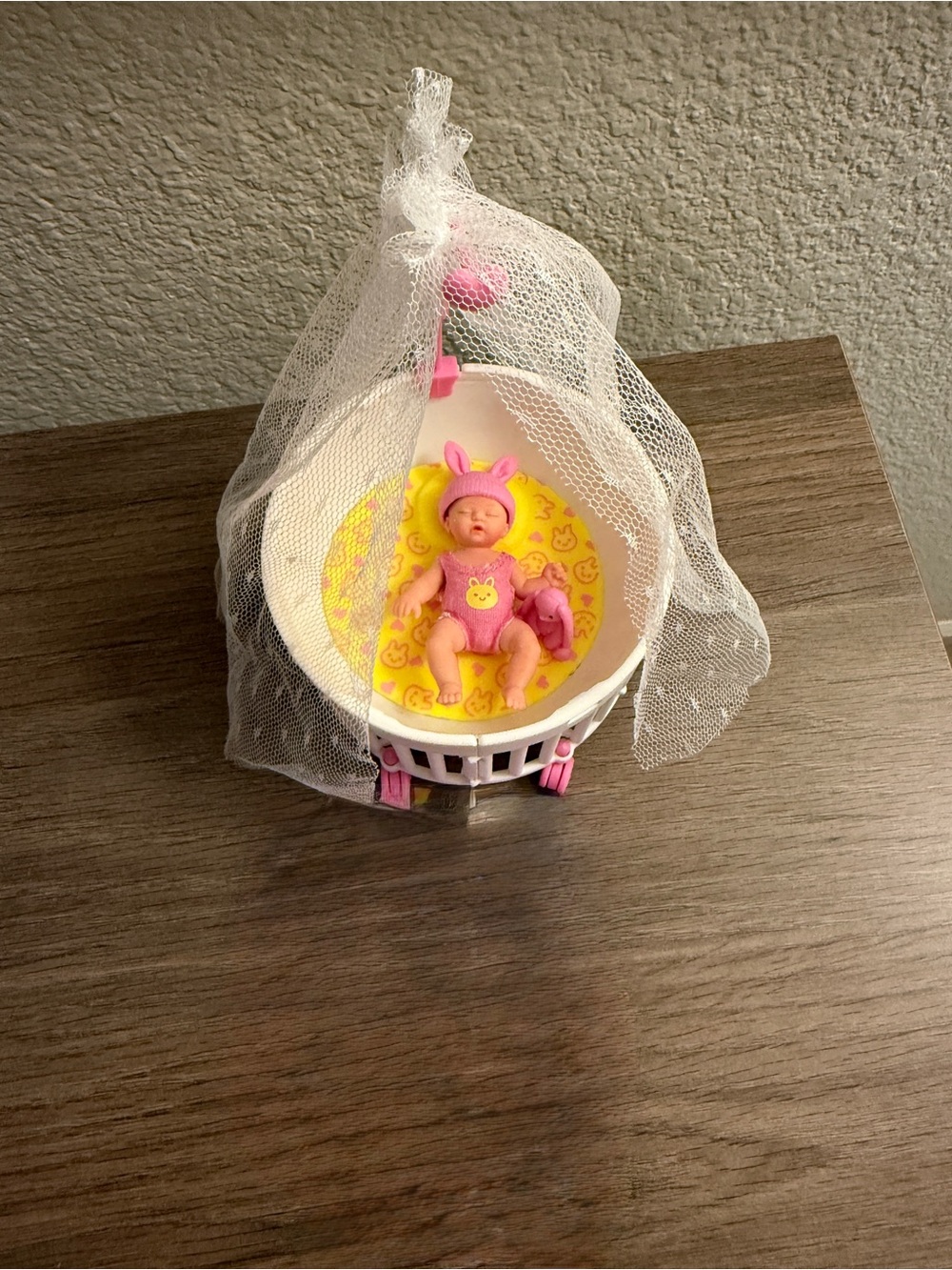 My Mini Baby with Pink
Outfit & Bunny & Crib